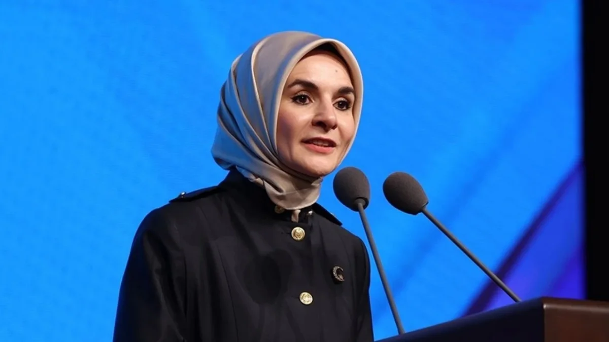 Sel Afetinden Etkilenenlere Yardim Elini Uztanlar