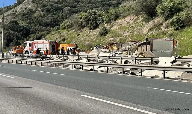 Anadolu Otoyolu'nda Kaza Sonucu Trafik Kapandi