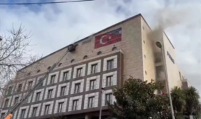 Polis Eğitim ve Kongre Merkezi'nde Yangın