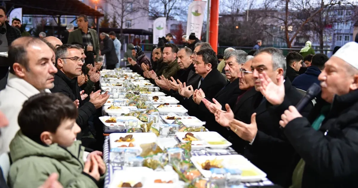 Panayır’da Ramazan sofrası kardeşliği büyüttü