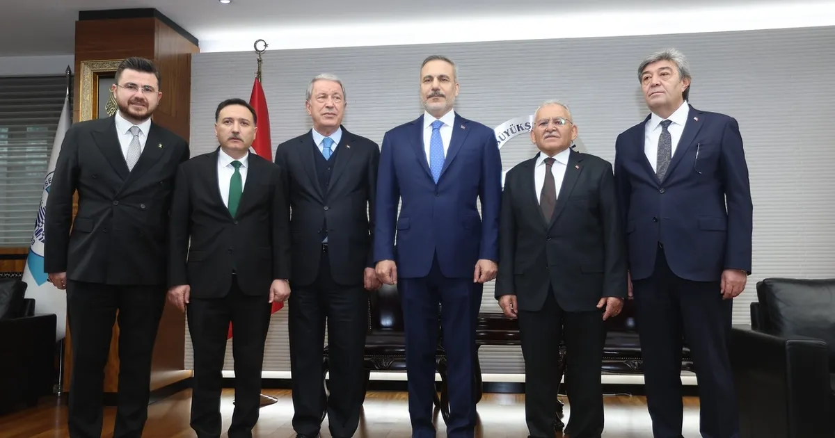 Dışişleri Bakanı Hakan Fidan'dan Kayseri çıkarması
