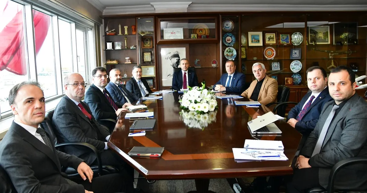 Trabzon Yatırım Adası hisselerinin yarısı Büyükşehir’e devredildi