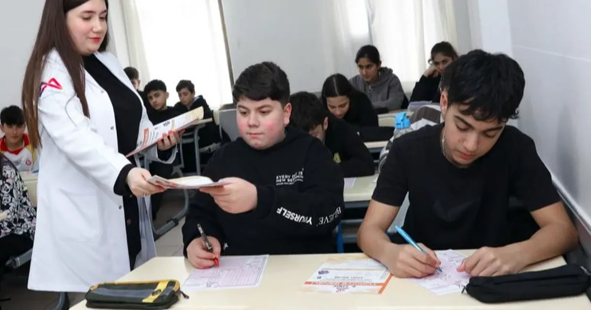 Mersin’de öğrencilere sınav yolunda büyük destek