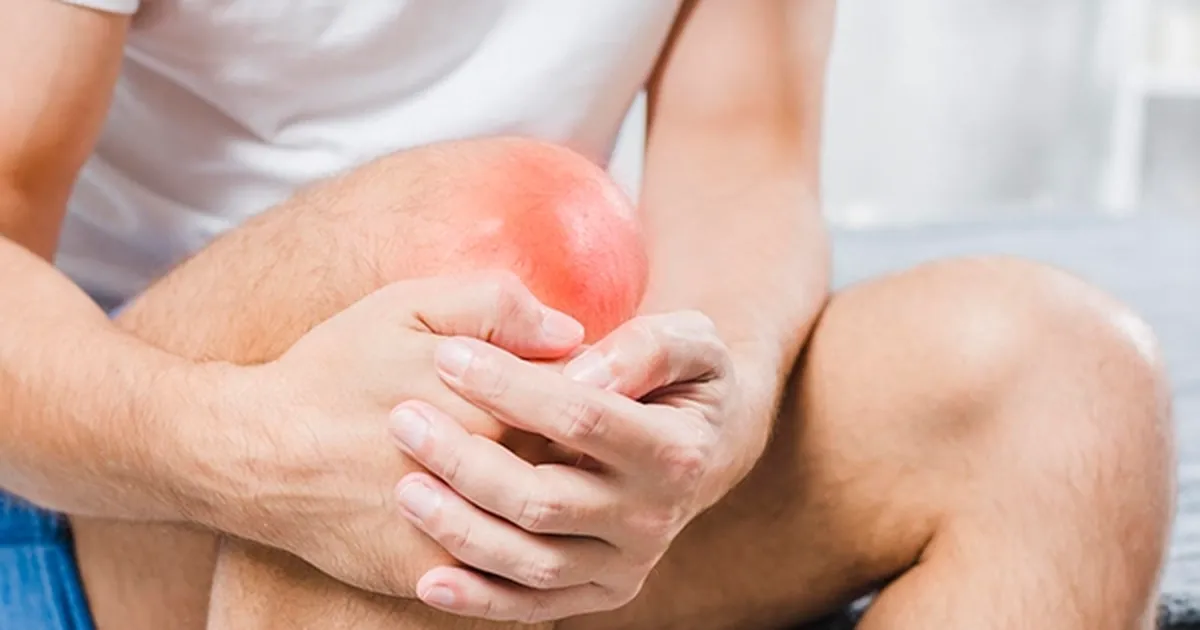 Diz ağrısını hafife almayın! Dizinizdeki 'çıt' sesi masum olmayabilir