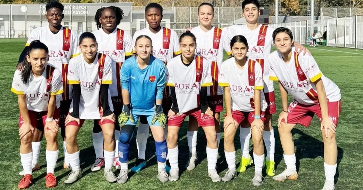 Auran Kayseri Kadın Futbol Kulübü'nden namağlup başarı