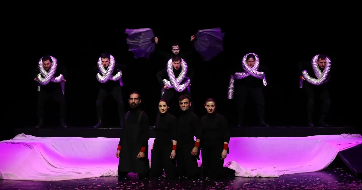 “Filler ve Karıncalar” ile Yaşar Kemal’e saygı duruşu