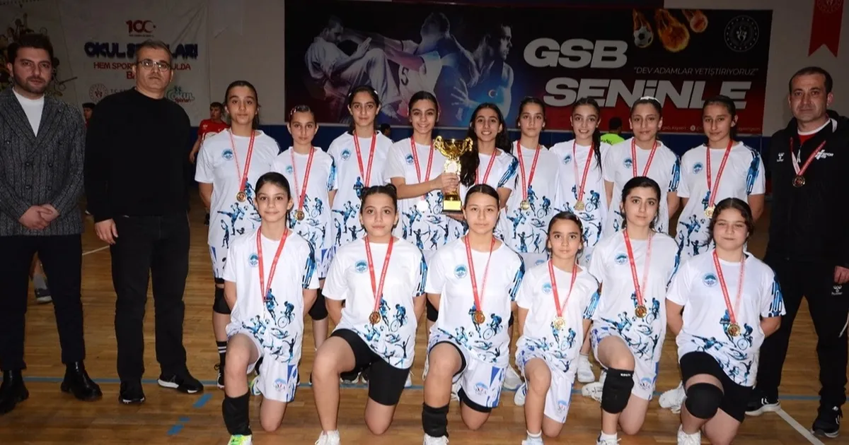 Kayserili hentbolcular şampiyonluğa ulaştı