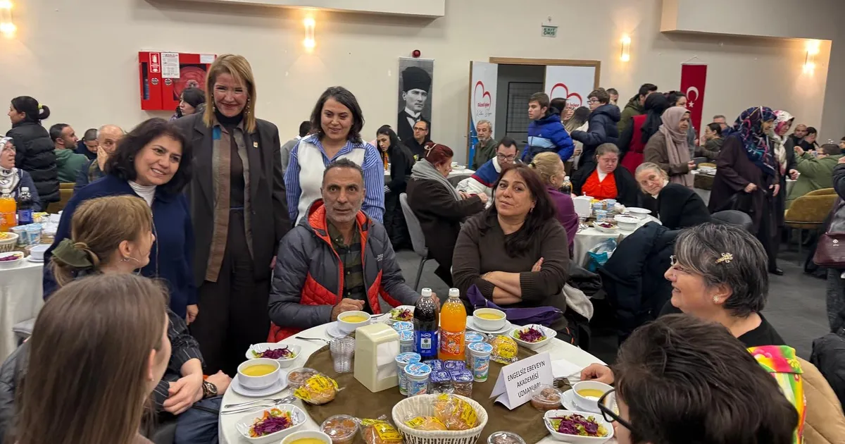 Kocaeli İzmit’te özel bireyler iftar sofrasında buluştu
