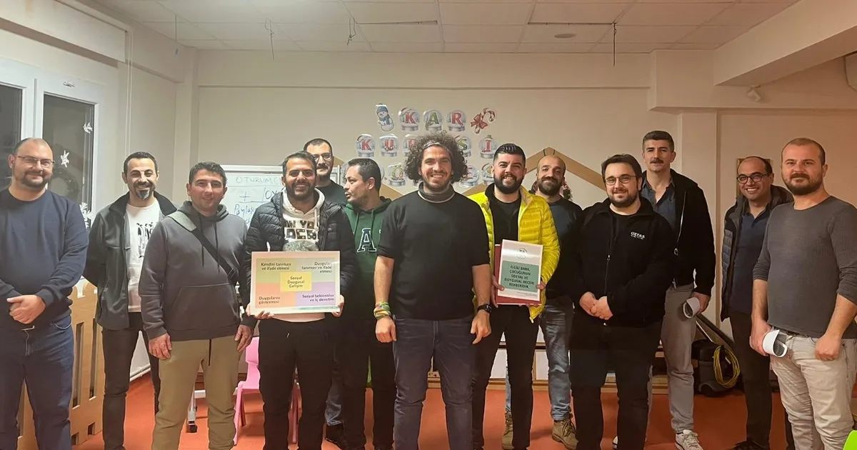 İzmirli babalara 'yeni nesil babalığı' dersi