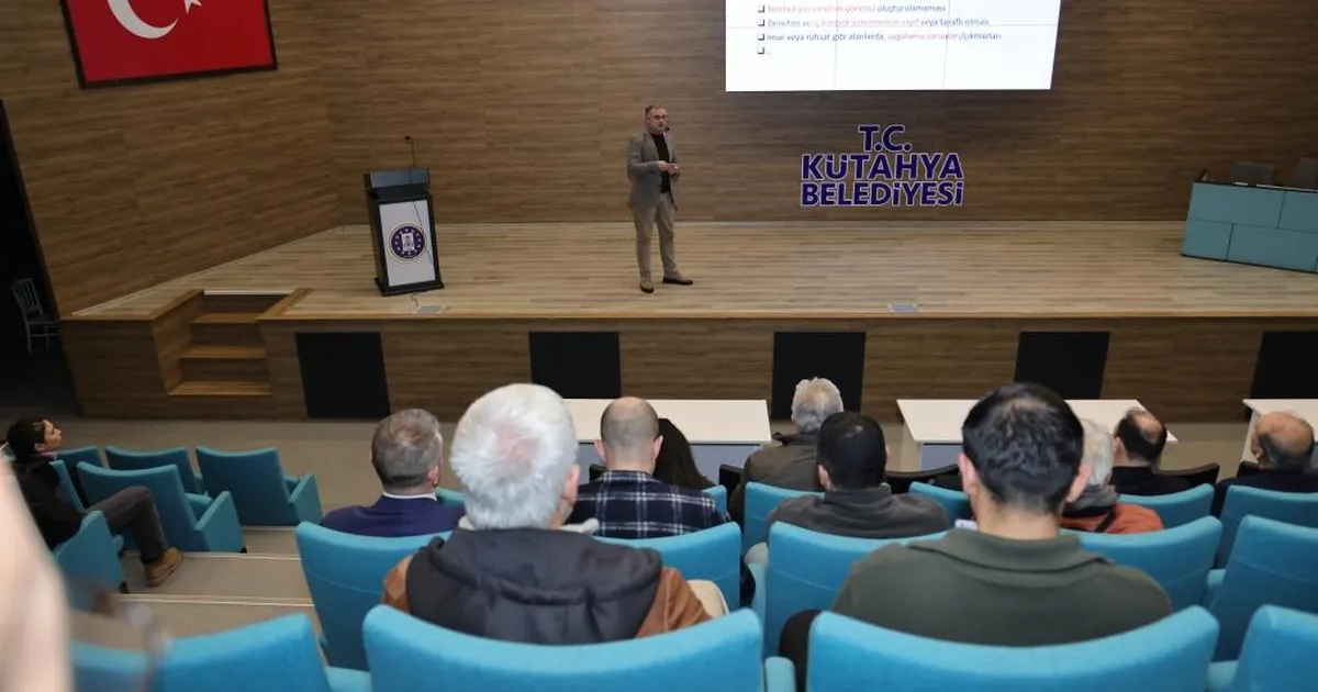 Kütahya Belediyesi hizmet için eğitimleri sürdürüyor