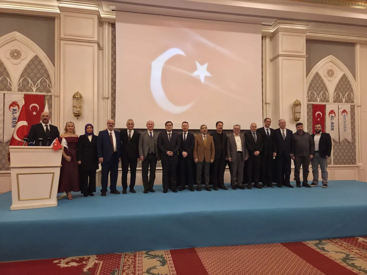 HEKİMSEN 2. Bilim Kurulu ödülleri sahiplerini buldu