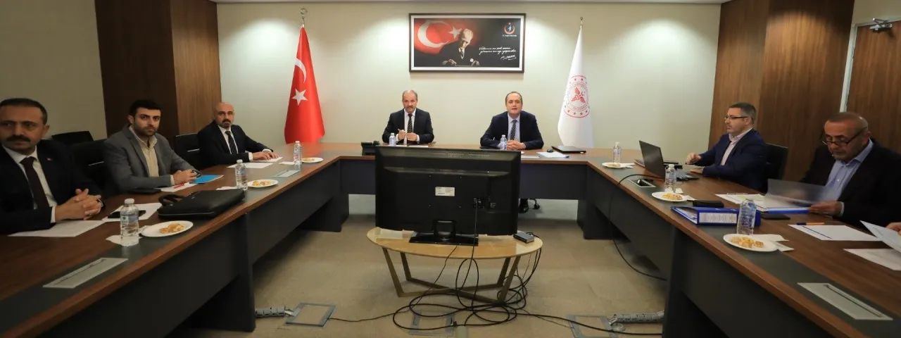 Sağlık profesyonellerinin talepleri KİK Toplantısında konuşuldu