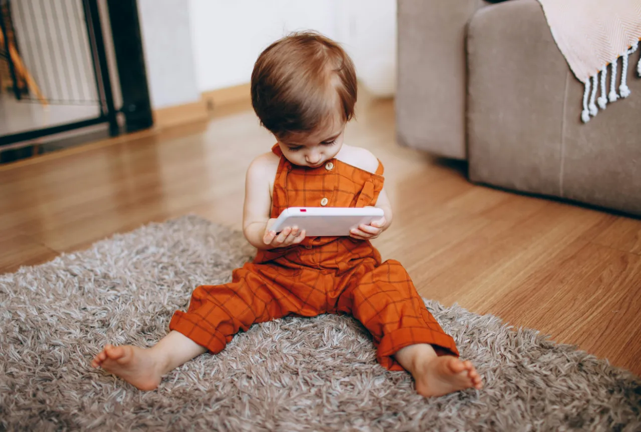 Uzmanlar uyarıyor: Dijital cihazlar oyuncak gibi görülmemeli!