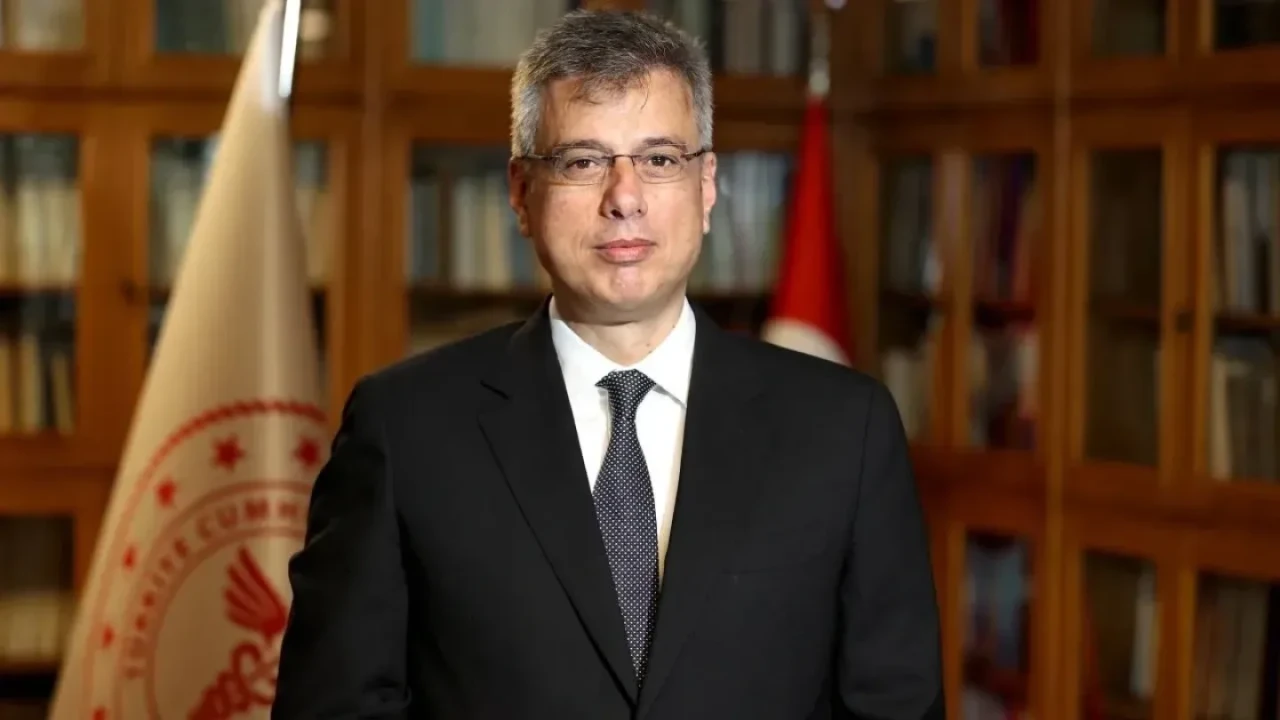 Bakan Memişoğlu’ndan sağlıklı yaşam çağrısı: Biraz fazlamız varmış, her gün yürüyeceğiz