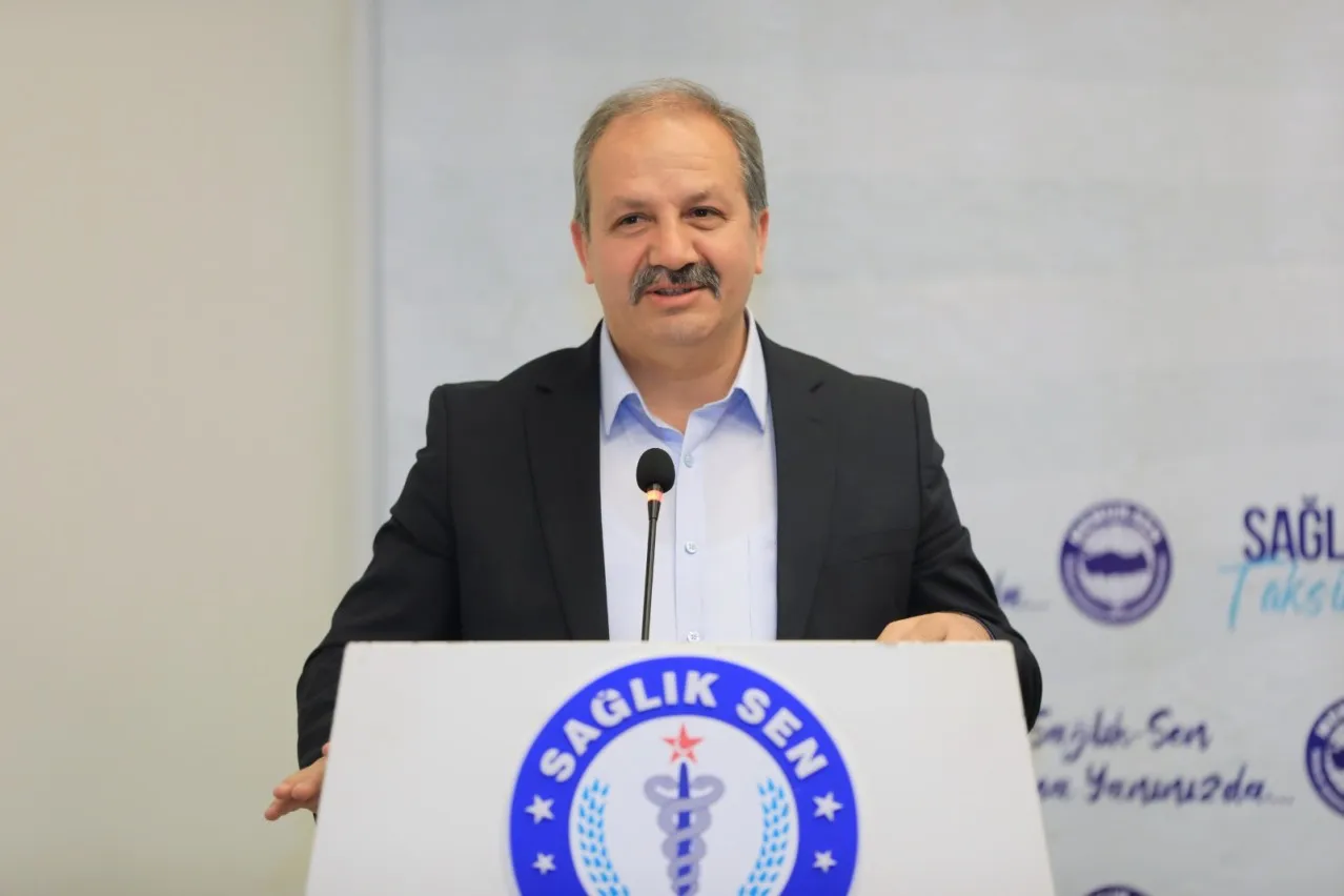 Sağlık-Sen şubeleri bir ilke imza attı: Bir günde 6 bin 538 üye yaptı