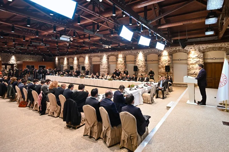 Adalet Bakanı Tunç, yabancı basınla buluştu