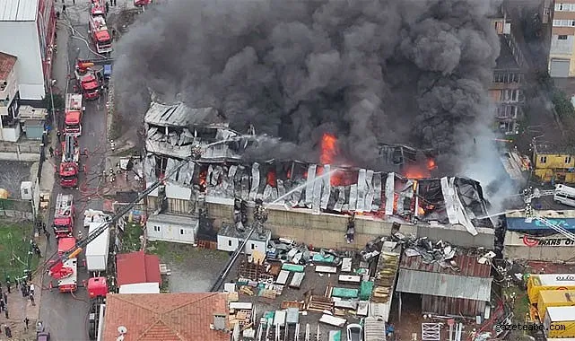 İstanbul'da Korkutan Yangın!