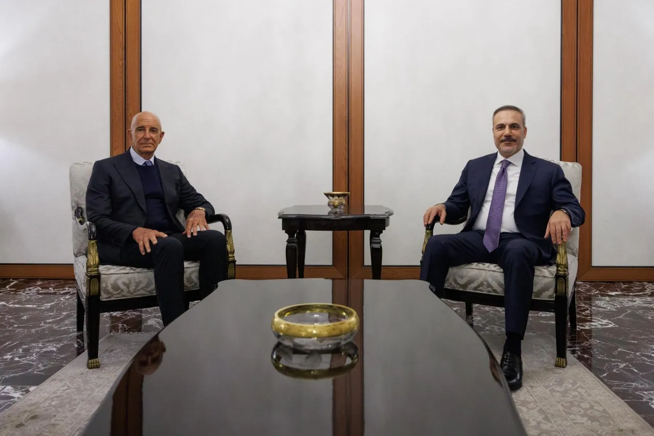 Hakan Fidan, ABD’nin Ankara Büyükelçisi Barrack ile görüştü