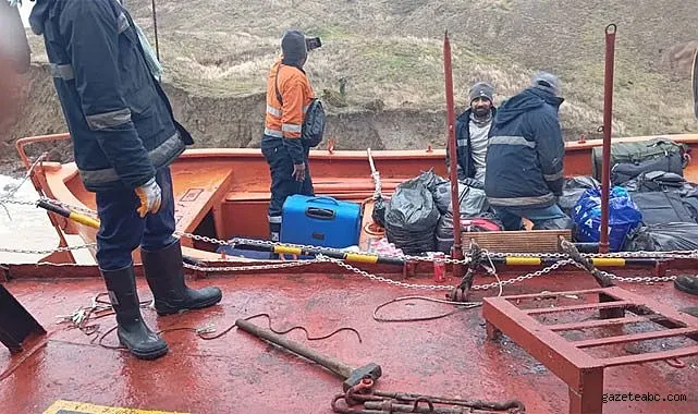 Türk Gemisi Karaya Oturdu