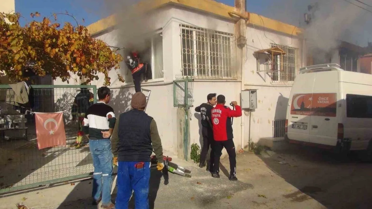 Mersin’de ev yangını: 2 kardeş hayatını kaybetti