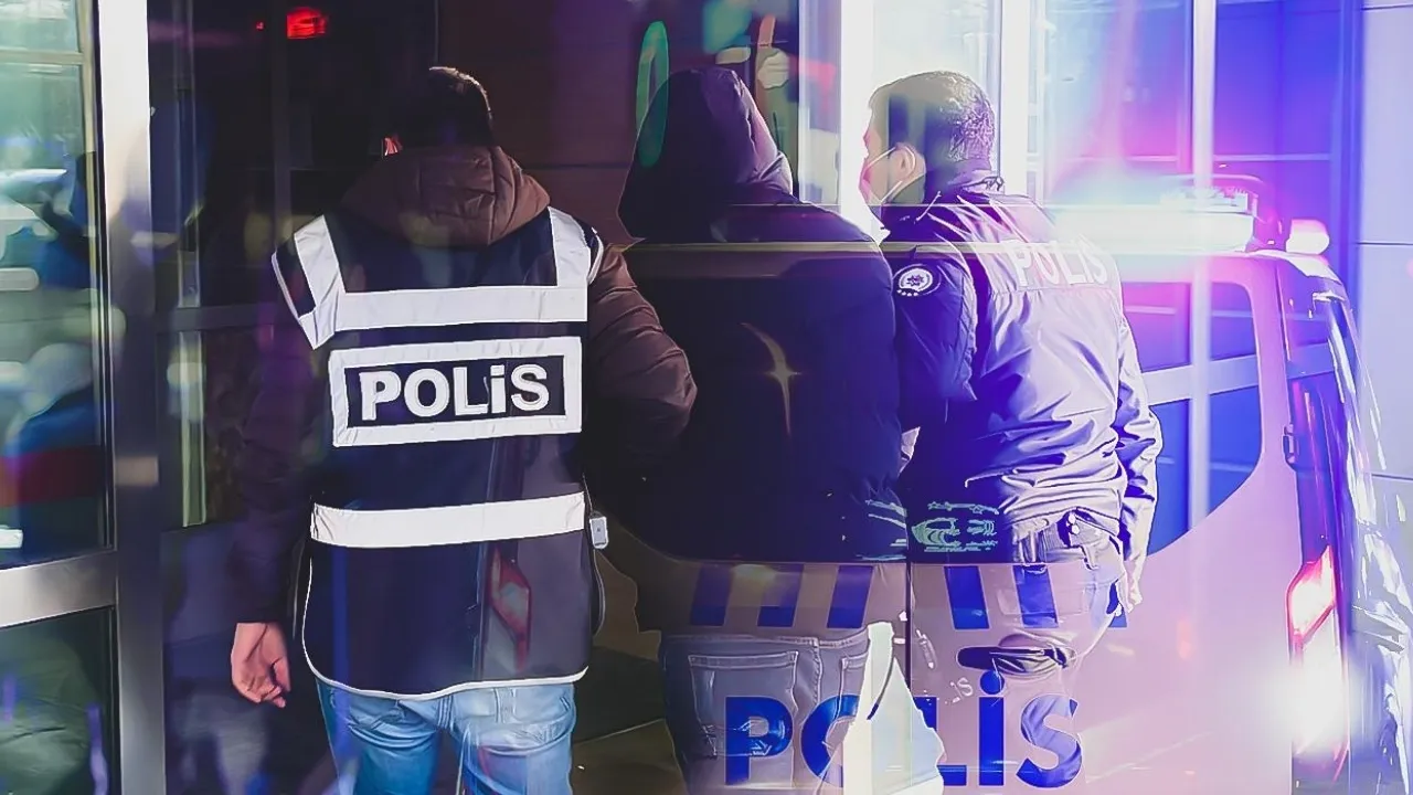 23 ilde dolandırıcılık operasyonu: 64 şüpheli yakalandı