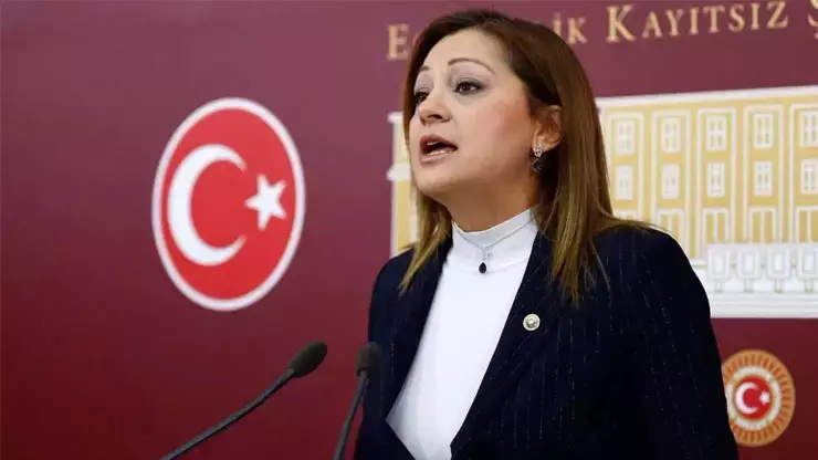AK Parti'ye geçeceği iddia edilmişti: Burcu Köksal'dan net yanıt