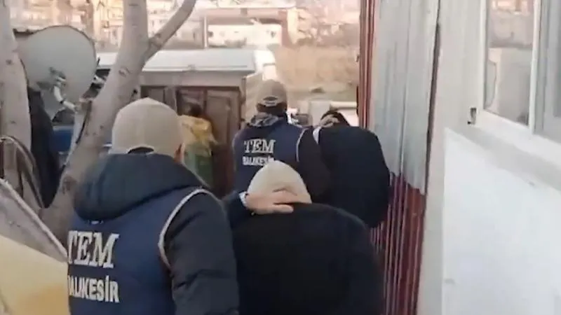 74 ilde operasyon: 1 ton 183 kilo uyuşturucu ele geçirildi