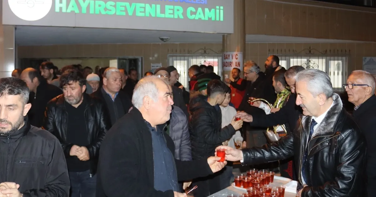 İzmit Belediyesi'nden Alikahya’da teravih ikramı