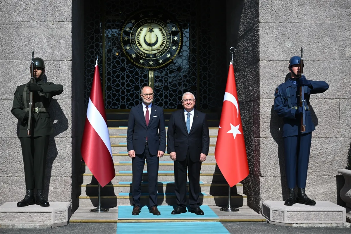 Bakan Güler, Letonyalı mevkidaşı Spruds’u Ankara’da ağırladı