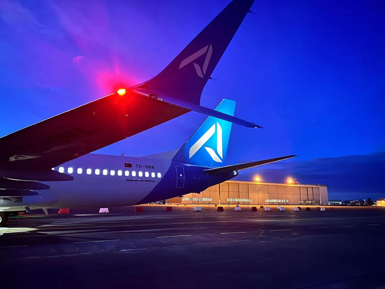 AJet filosunu gençleştirmeye devam ediyor: Boeing 737-8 MAX İstanbul’da