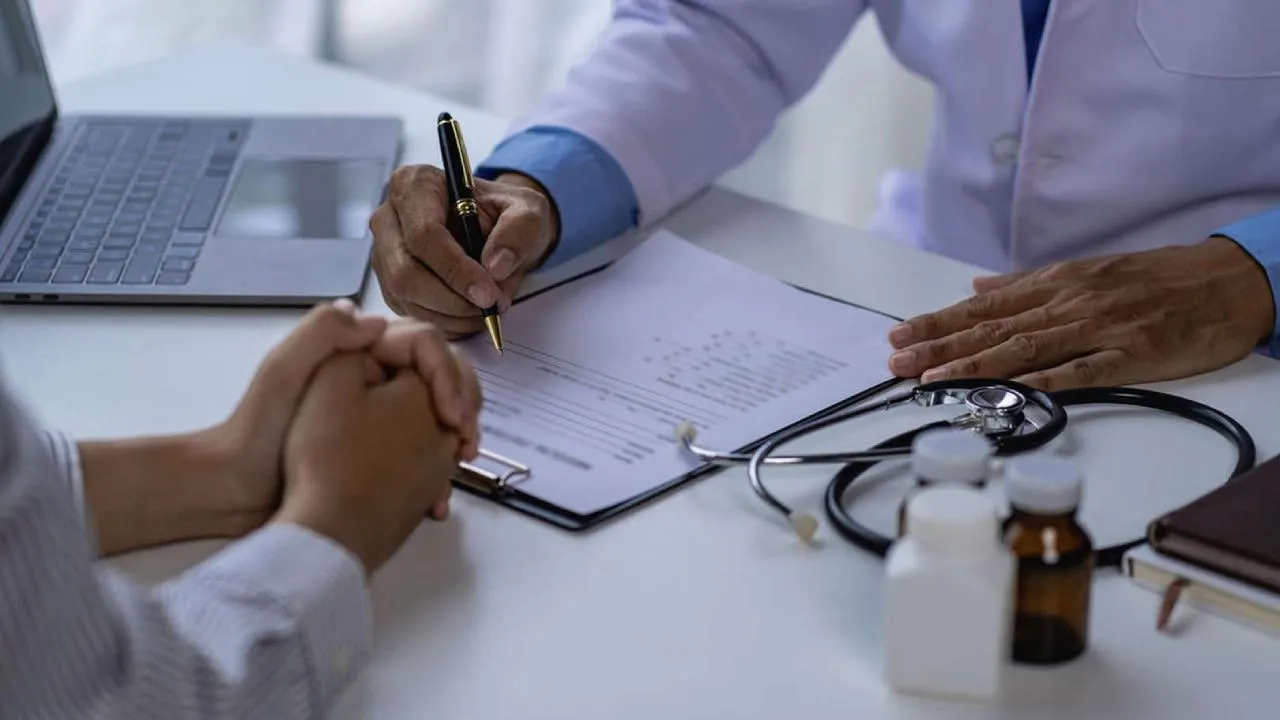 Sağlık Yasası Meclis'ten geçti: Doktorlar en fazla iki kurumda çalışabilecek