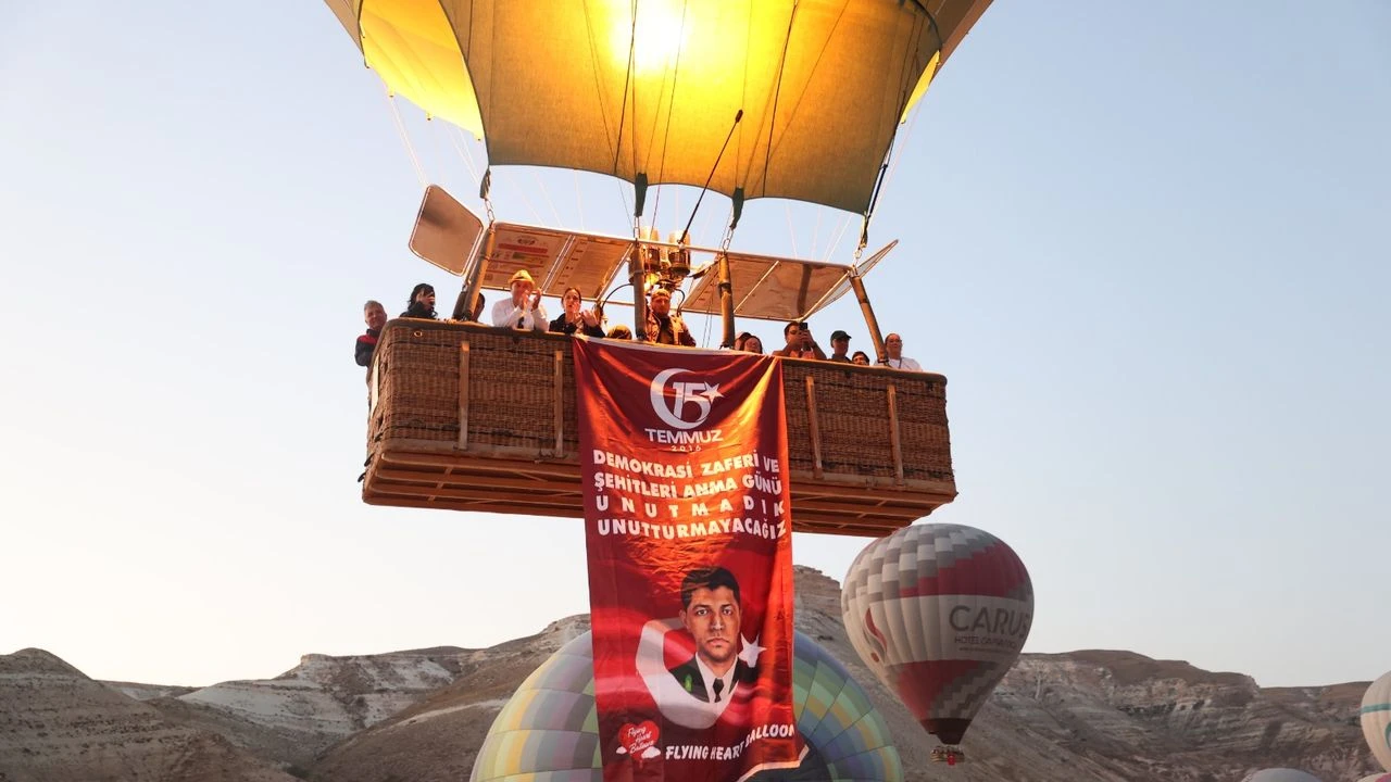 Kapadokya semalarında 15 Temmuz mesajı
