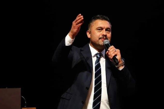 Şile Belediyesi'ne operasyon: Başkan Özgür Kabadayı gözaltına alındı