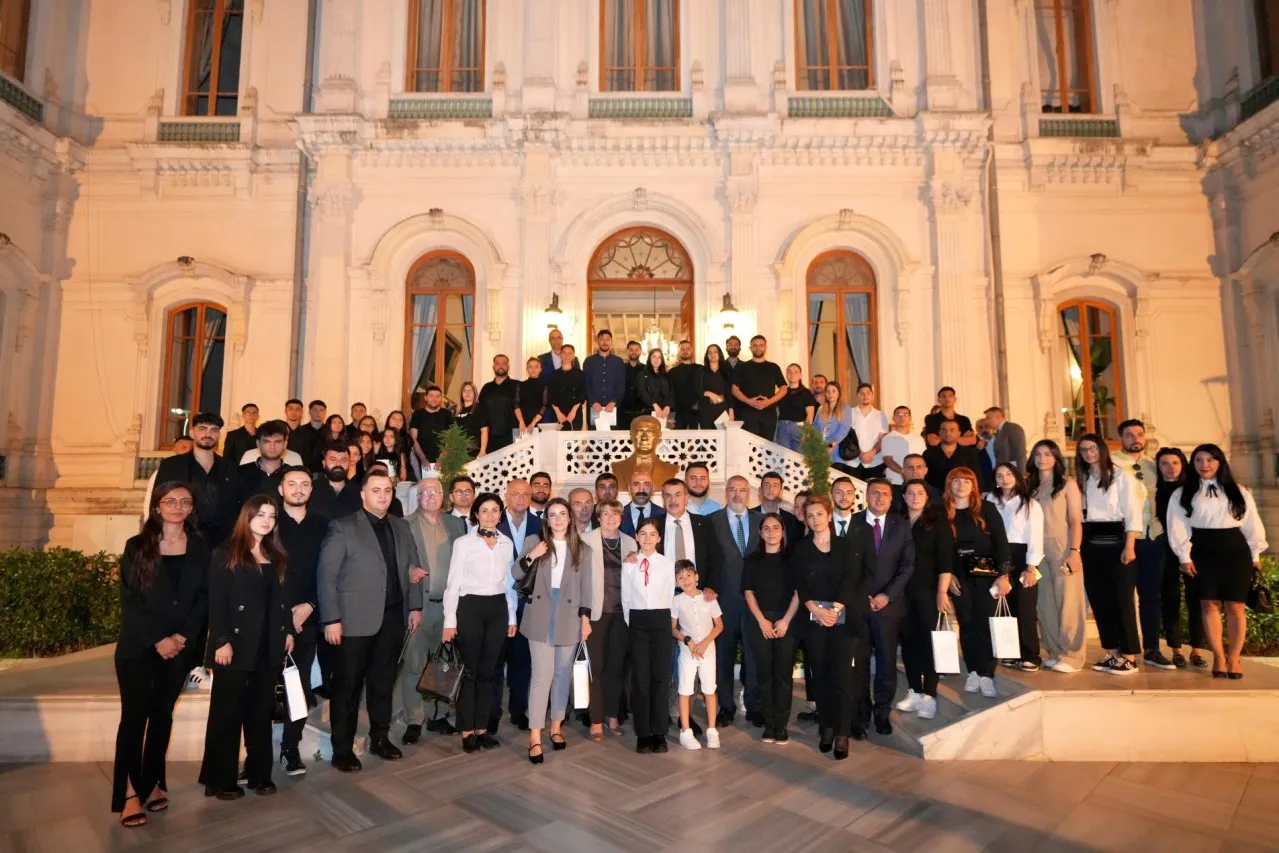 Bakan Tekin, Muharrem Ayı Lokma Sofrası buluşmasında