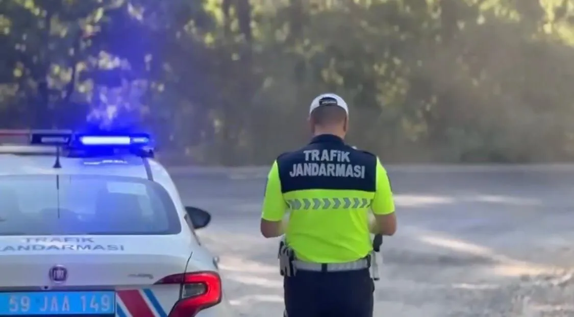 Bayram tatilinin ilk 3 gününde 2 bin 238 trafik kazası: 26 can kaybı