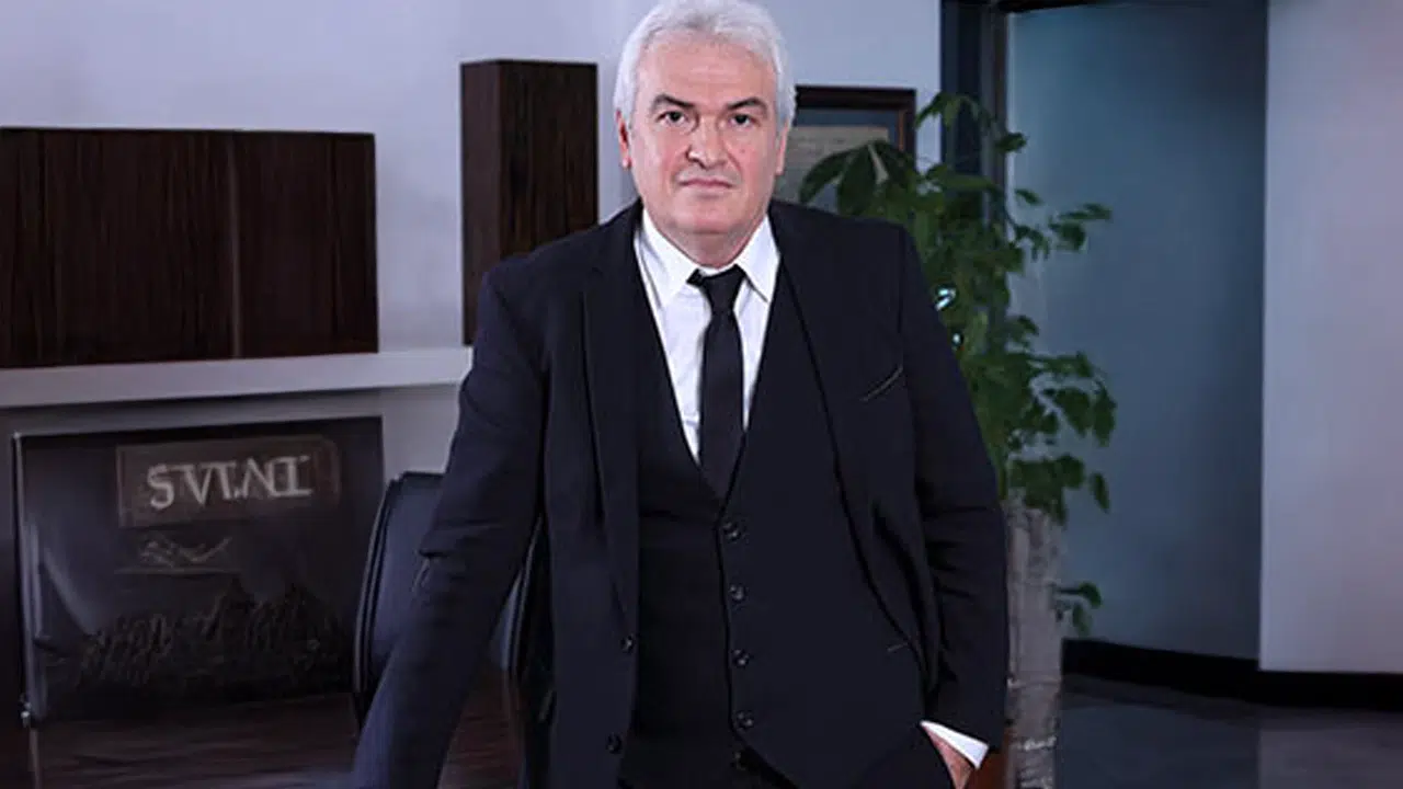 İBB'ye yönelik yolsuzluk soruşturmasında Seyfi Beyaz ev hapsiyle tahliye edildi