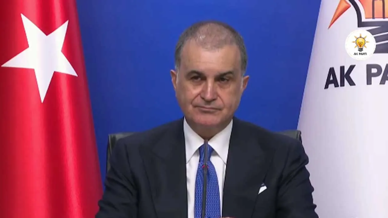 Ömer Çelik’ten Özgür Özel’e tepki: “Genel başkanlığı kopyacı, söylemleri aşırı sağdan alıntı”