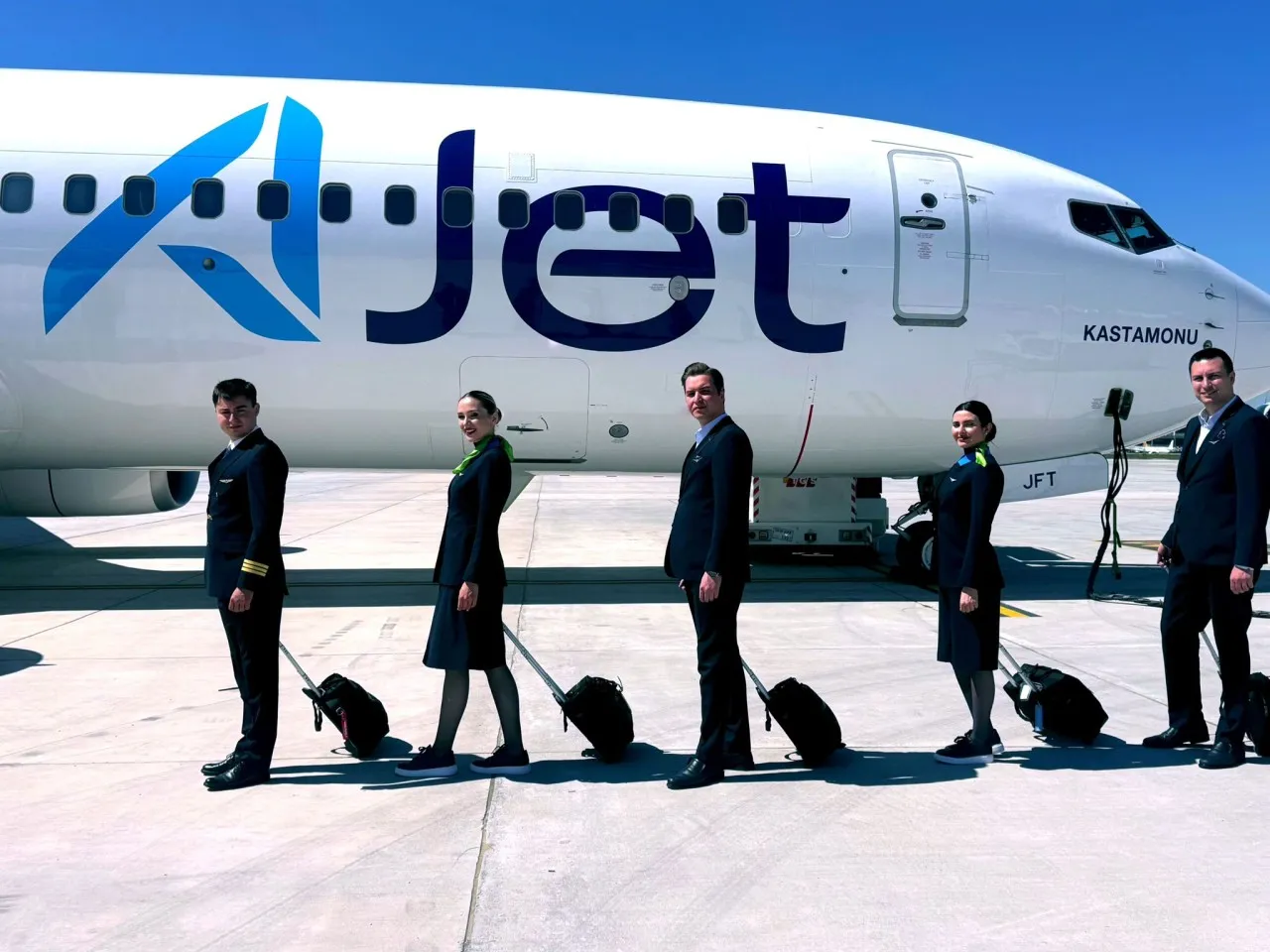 AJet’ten gençlere 19 Mayıs sürprizi: Biletlerde yüzde 40 indirim