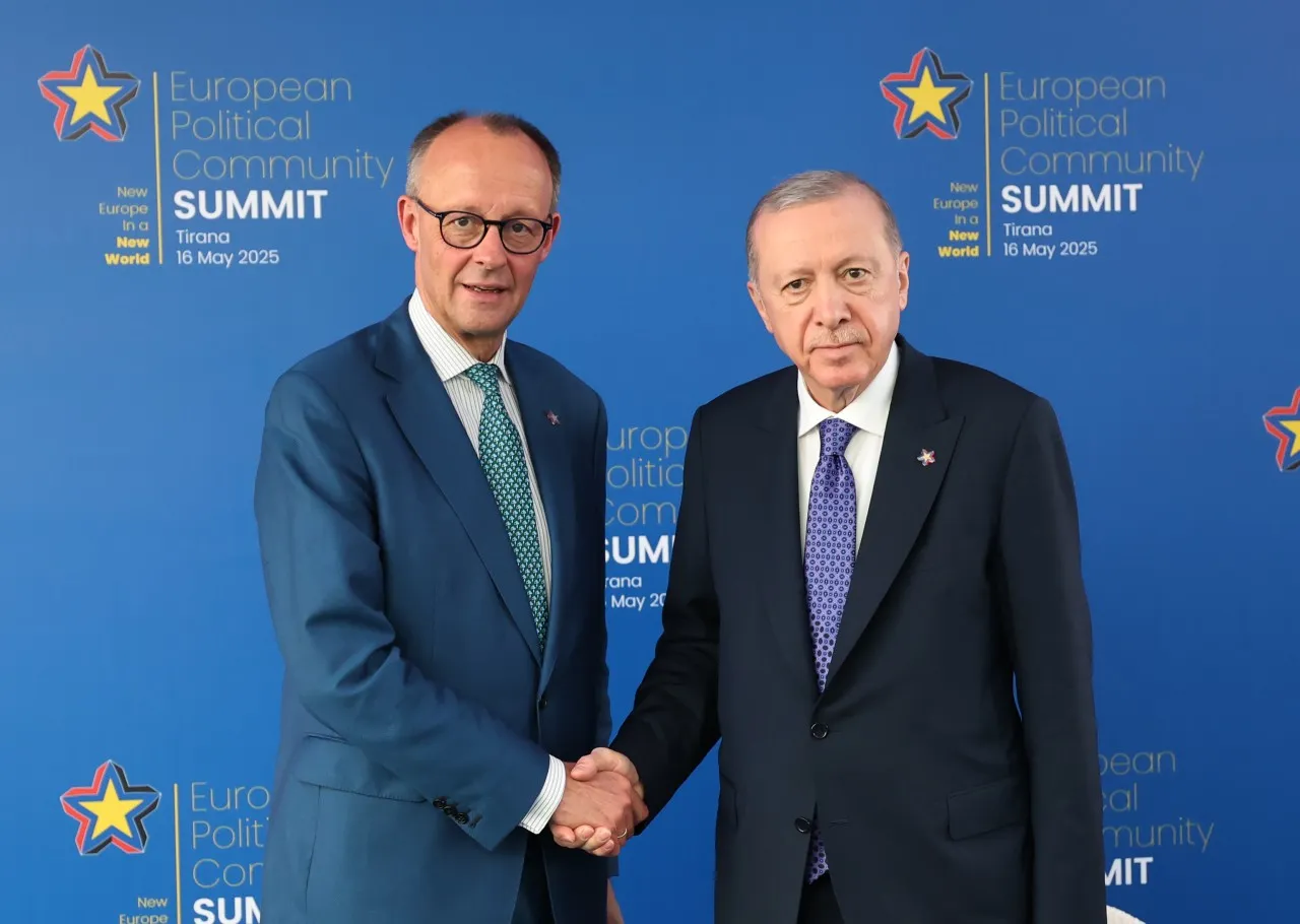 Cumhurbaşkanı Erdoğan, Almanya Başbakanı Merz ile Tiran'da görüştü