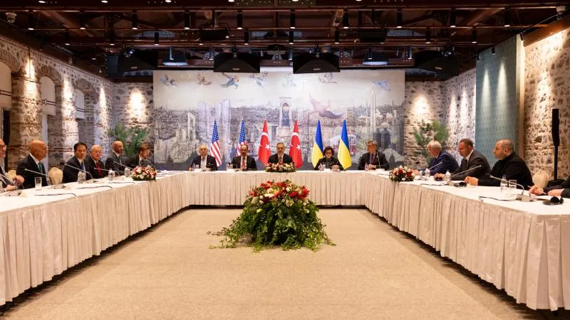 Dolmabahçe’de kritik zirve: Türkiye, ABD ve Ukrayna toplantısı başladı
