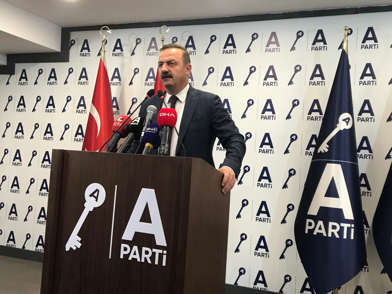 Yavuz Ağıralioğlu: Terör örgütü PKK, Türk milletinin dengi değildir!