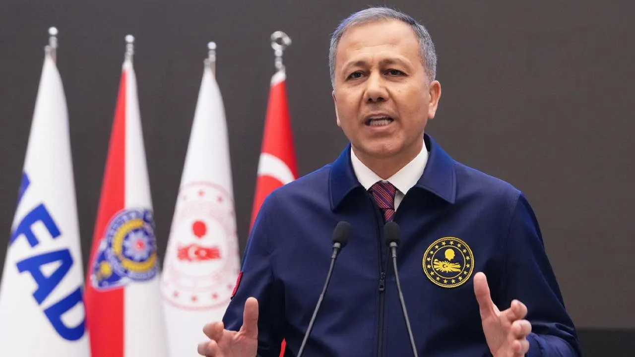 Bakan Yerlikaya'dan rahatlatan deprem açıklaması: Can kaybı ve yaralı yok