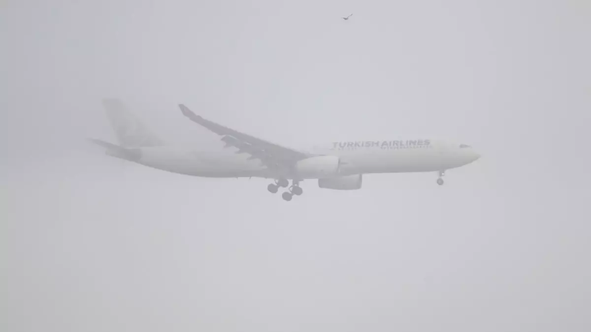 Karadeniz semalarında yoğun sis: Uçuşlar aksadı