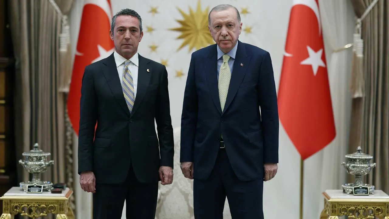 Cumhurbaşkanı Erdoğan ve Bakan Kurum, Fenerbahçe Başkanı Ali Koç’u kabul etti
