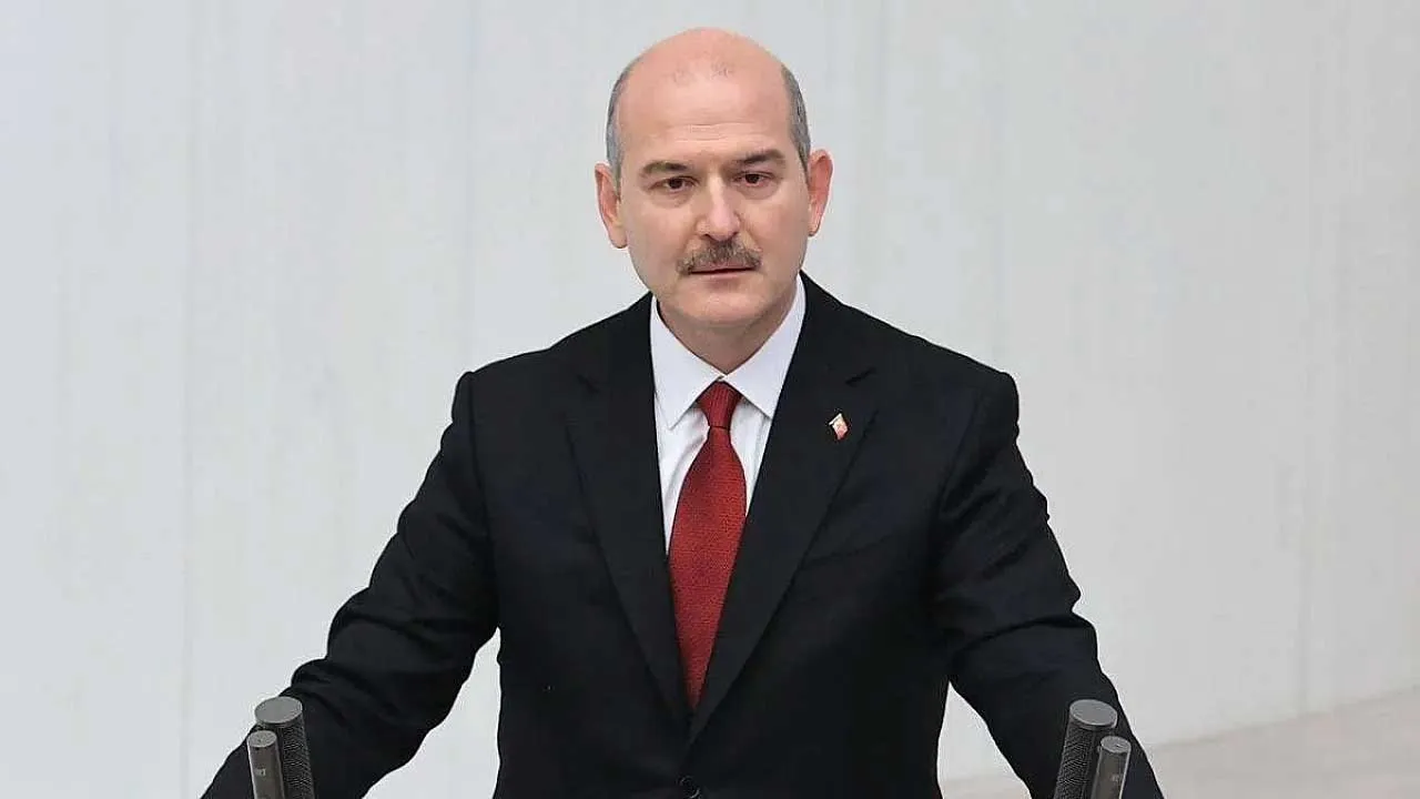 Süleyman Soylu'dan Özgür Özel'e İBB yanıtı: "Yalan söylemeyi bırak, gerçekleri çarpıtma!"