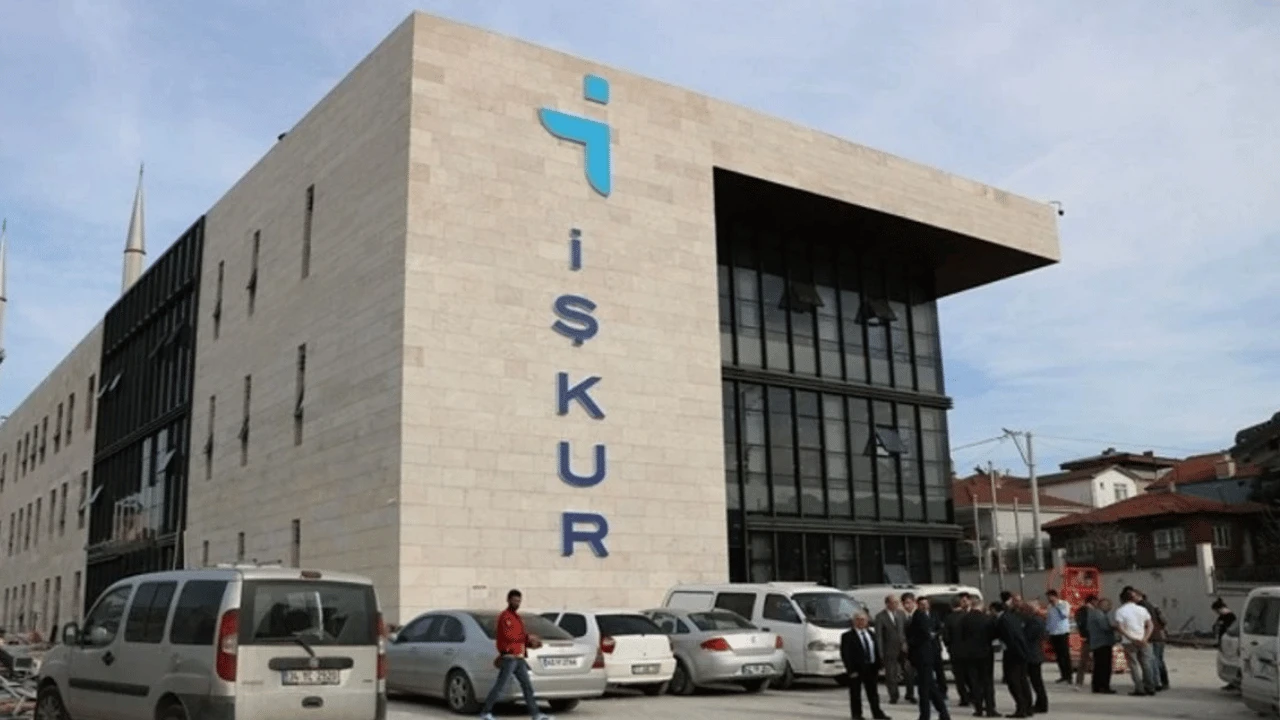 İŞKUR’dan 3 yılda 445 bin kişiye staj desteği