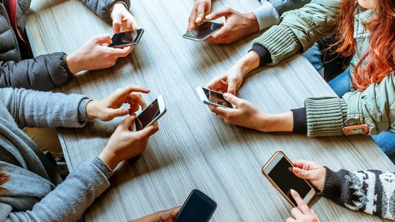 Prof. Dr. Şervan Gökhan, dijital çağın tehditlerinden beyin çürümesine dikkat çekti