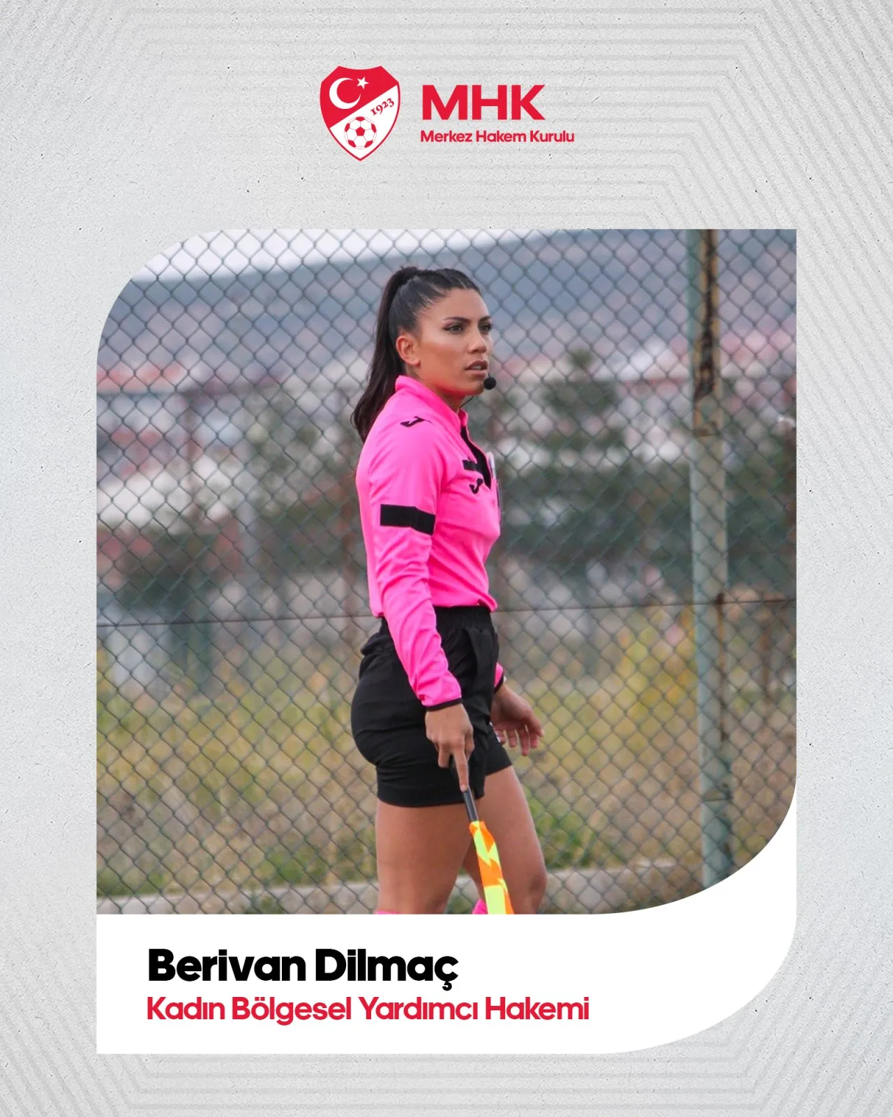 Kadın hakemlerimizden tarihi başarı!