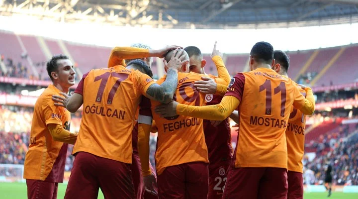 Galatasaray Karagümrük’ü ağırlıyor: Gözler Icardi ve Osimhen'de