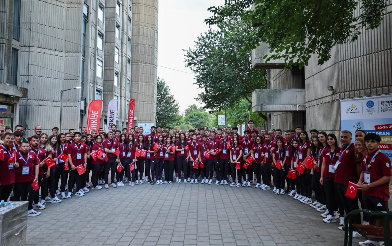 Bakan Bak: "Spor ülkesi olma yolunda hızla ilerliyoruz"
